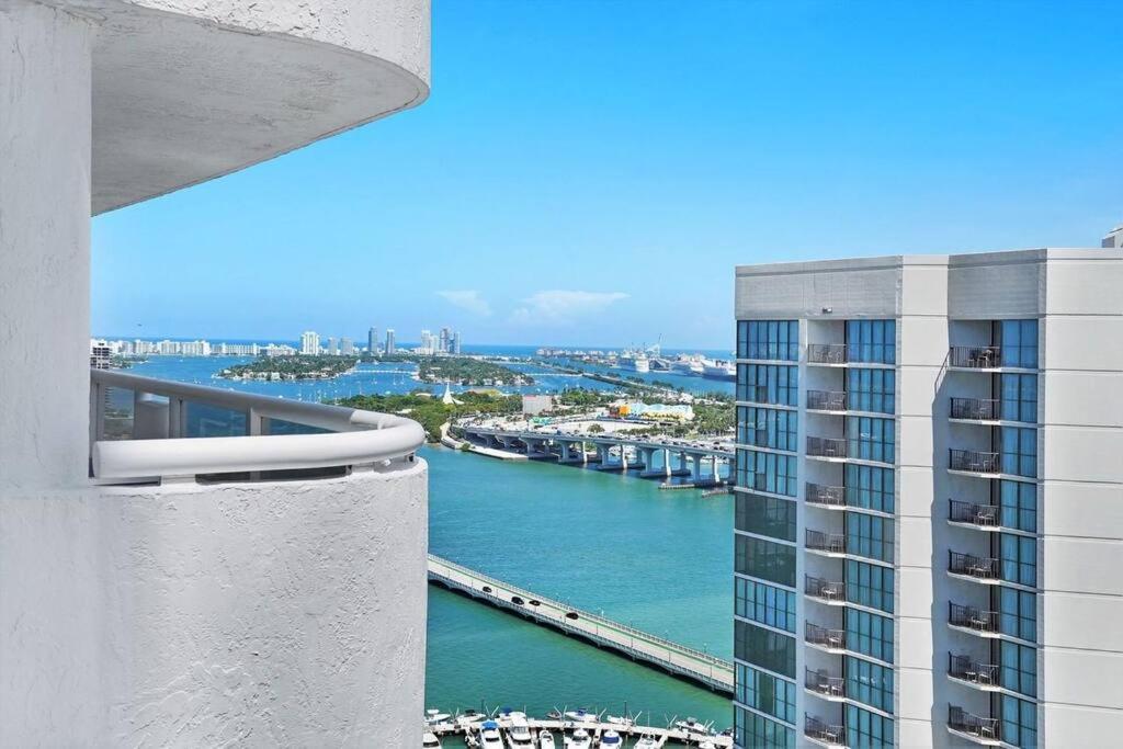 Apartment Dreamscape! Renovated And Spacious 1 Bedroom