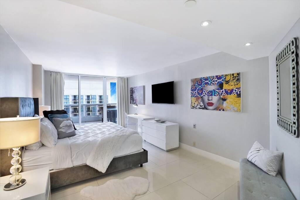 Dreamscape! Renovated And Spacious 1 Bedroom Miami